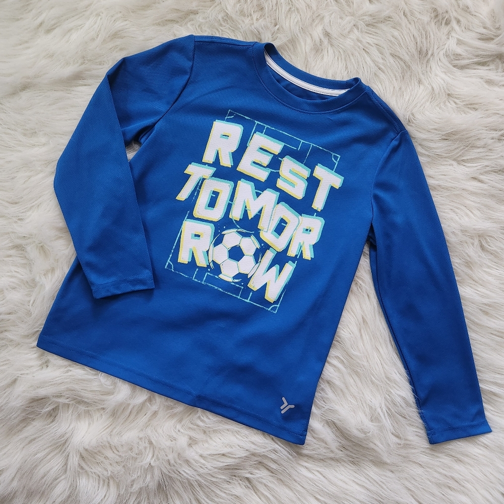 3/$15 Boys "Rest Tomorrow" Size 8